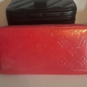 Authentic Louis Vuitton Wallet Pink